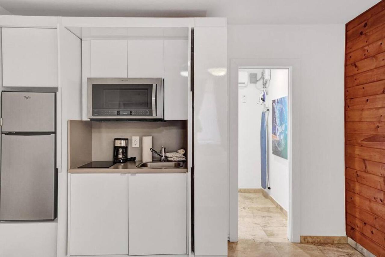 Waves Beach Town Cozy Studio Apartment Pompano Beach Exteriör bild